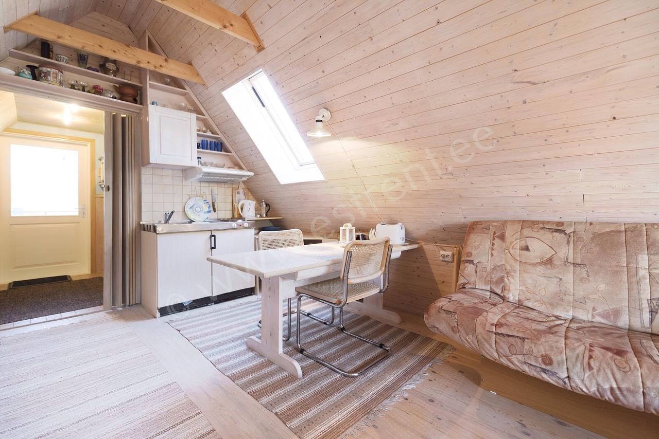 Kaju Guesthouses Nasva ภายนอก รูปภาพ